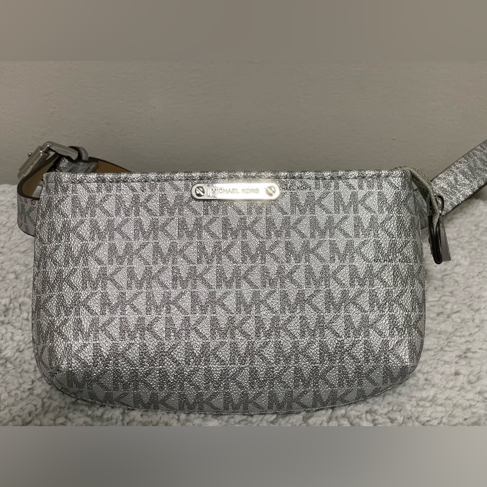 Michael Kors Belt Bag (L/XL size)